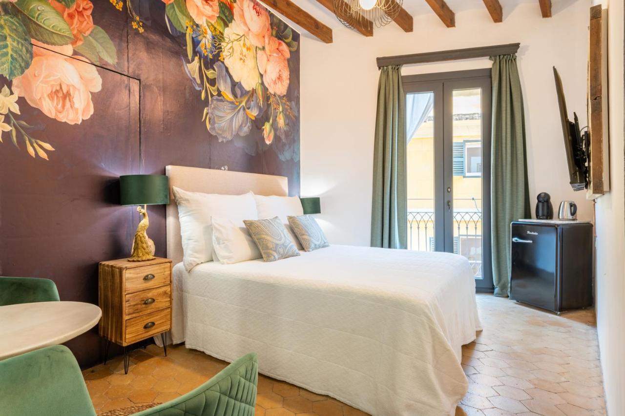 Dog Admiral - Urban Guest House Palma de Mallorca Ngoại thất bức ảnh