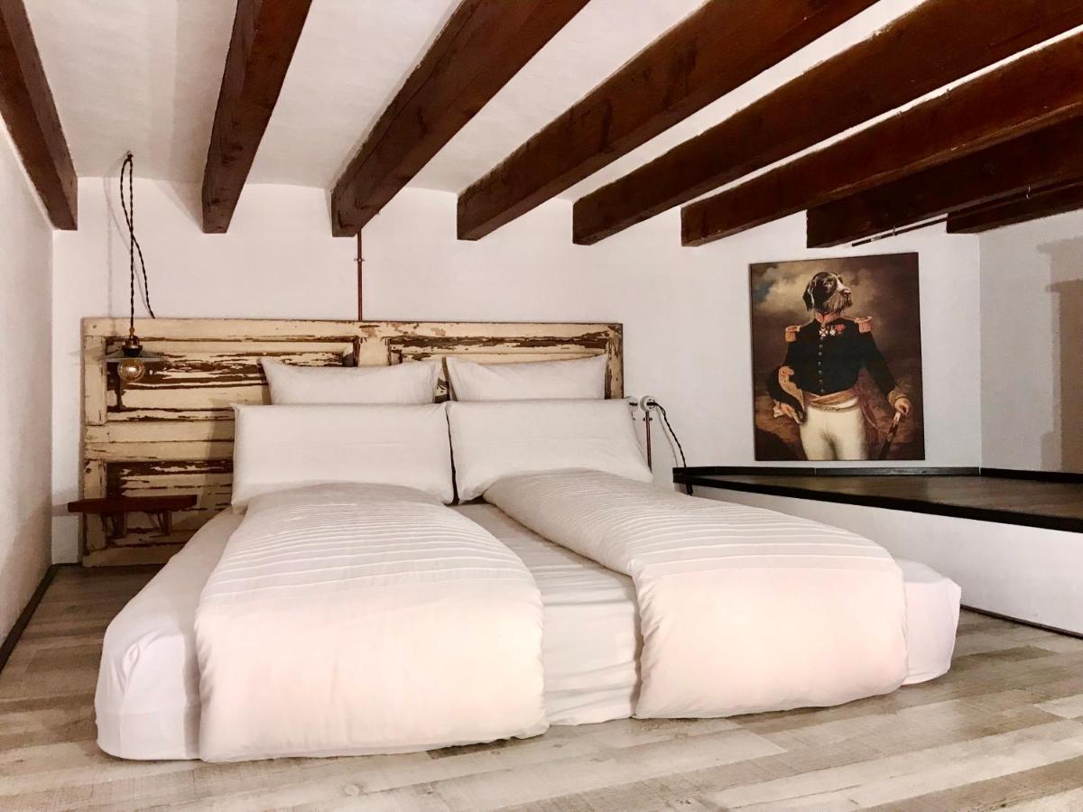 Dog Admiral - Urban Guest House Palma de Mallorca Ngoại thất bức ảnh